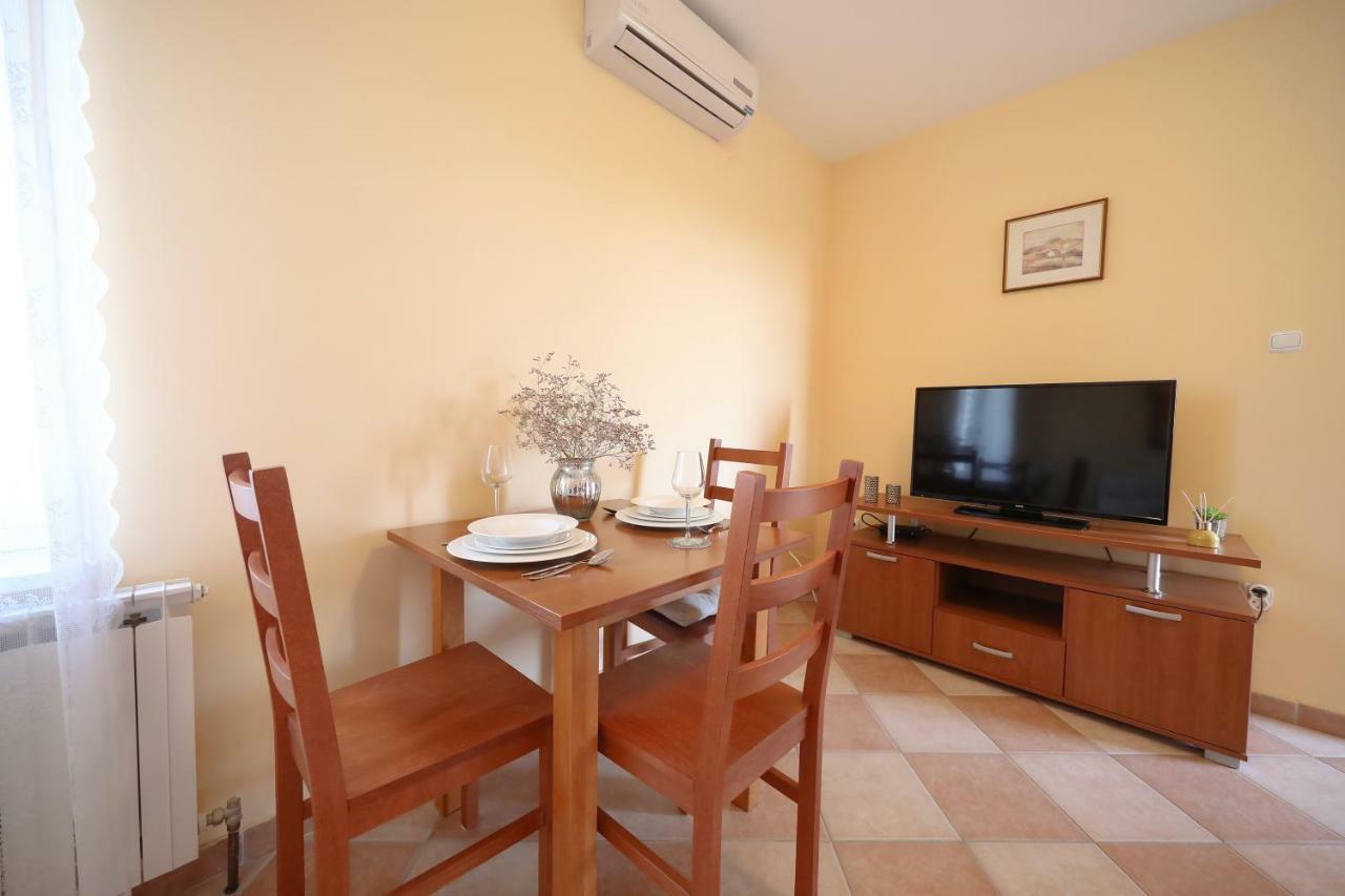 Apartments Villa Marnii Kožino Eksteriør bilde